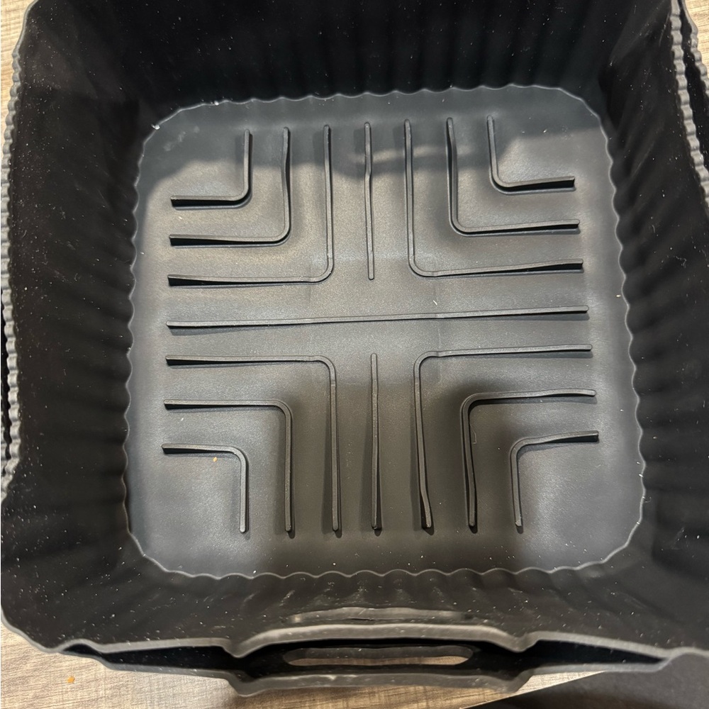 Black Square silicone air fryer liners (set of 2)